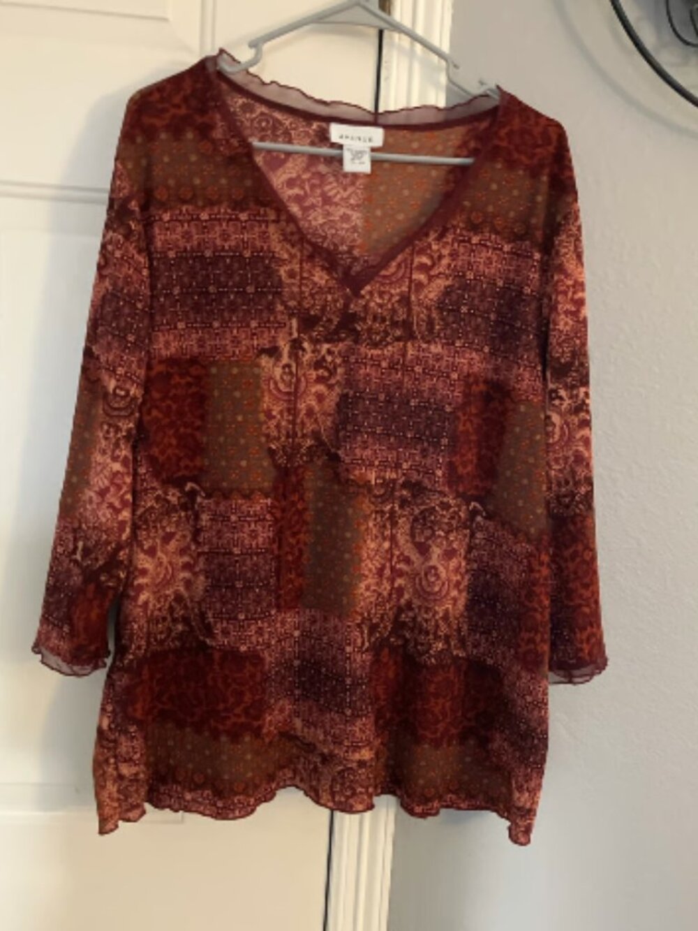 Avenue Brand Women’s Top Size 22/24